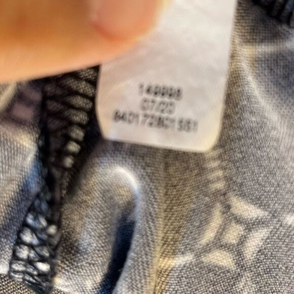 Large Croft & Barrow V-neck Blouse with 3/4 length sleeves - sz L - Picture 11 of 12